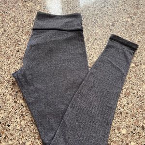 Lululemon black and grey chevron thick high waisted full length